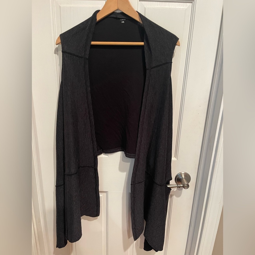 Matthildur Women's Black Striped Sleeveless Cardigan with Pockets  L/XL